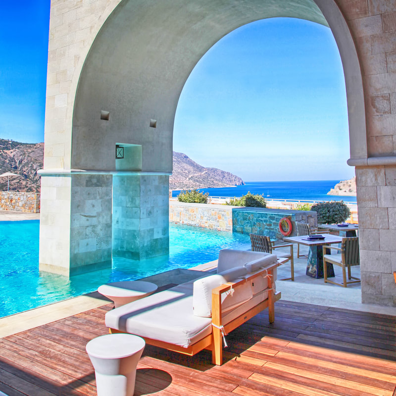 Exotic pool with view to the ocean. 